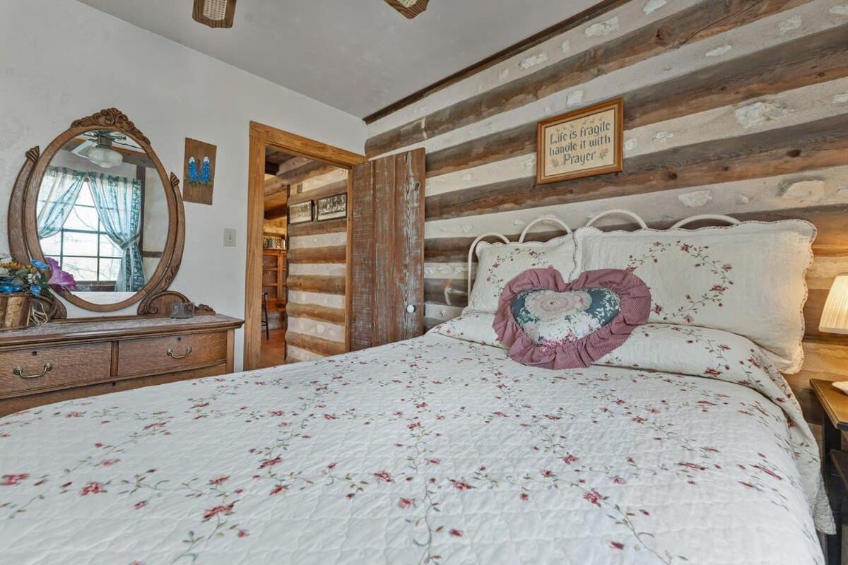 Das Eck Haus - Cozy Cabin Getaway Фредериксберг Экстерьер фото