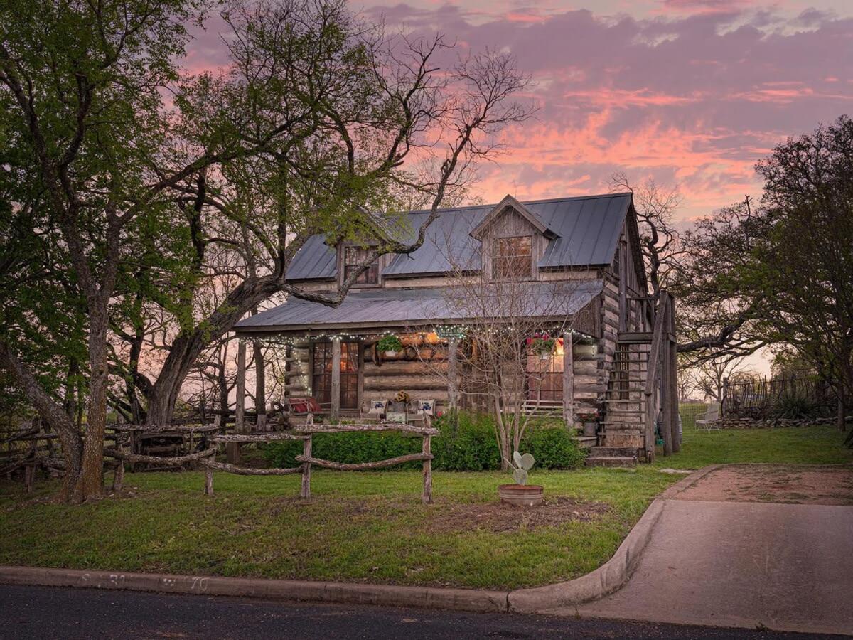 Das Eck Haus - Cozy Cabin Getaway Фредериксберг Экстерьер фото